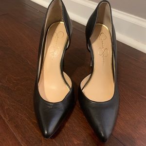 Jessica Simpson black dorsay heels like new